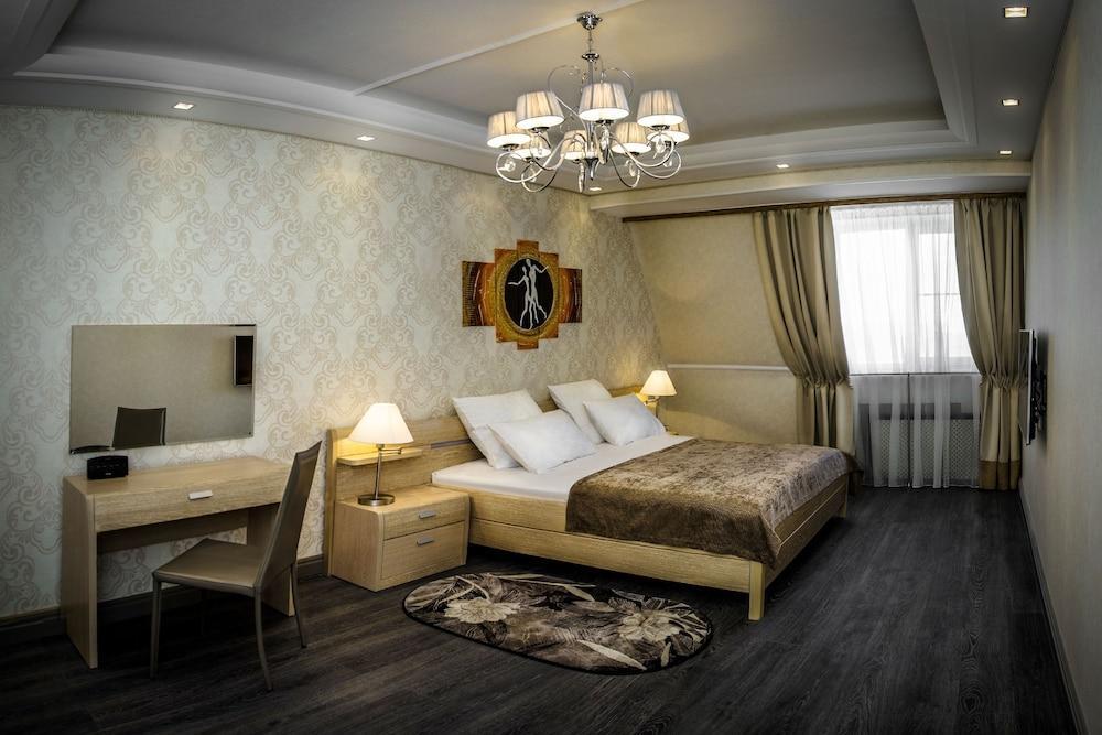 Intourist Hotel Великий Новгород Екстер'єр фото